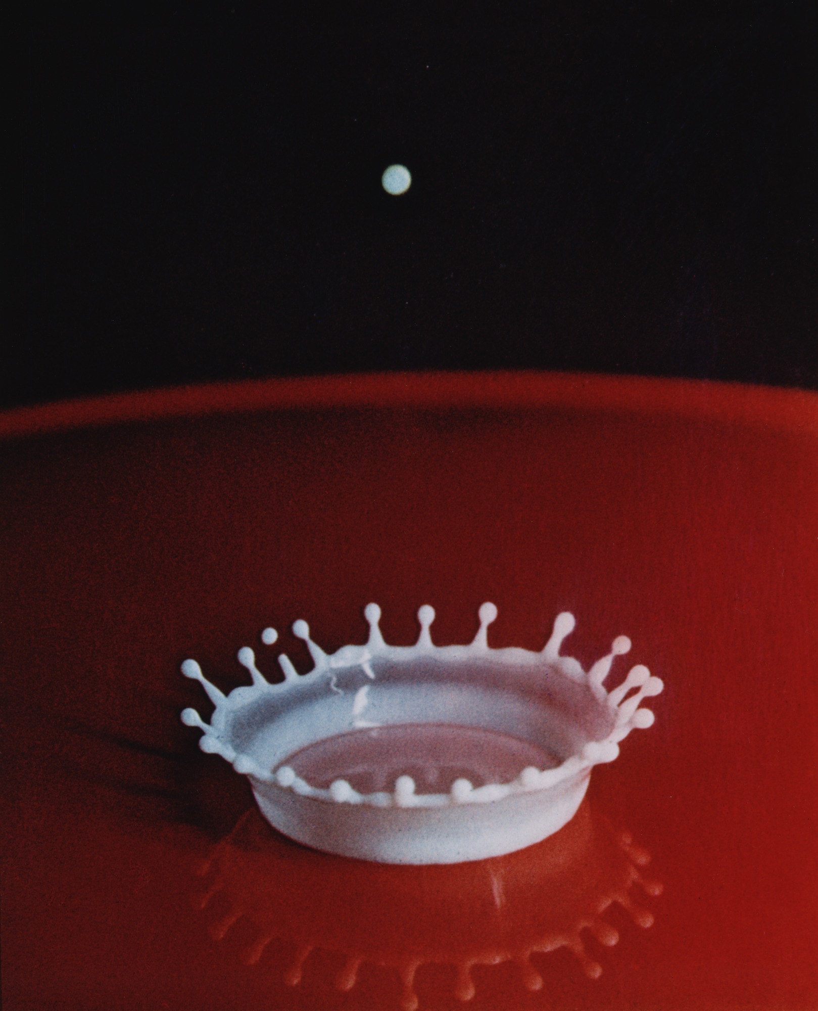 Milk Drop Coronet, Dr Harold E. Edgerton, 1957 © 2018 Estate of Harold Edgerton